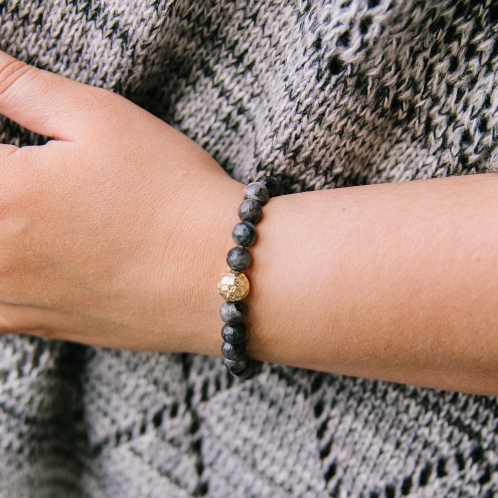 Touch Of Gold Stone Bracelet In Gray Granite - Picture 1 of 5
